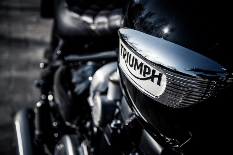 motorcycle, badge, chrome, motor, biker, triumph, bonneville, speedmaster, vintage, chrome, triumph, triumph, triumph, triumph, triumph, bonneville